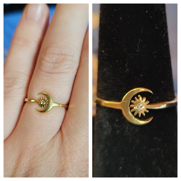 Jewelry - 🤎 Goldtone Dainty Moon & Star Ring